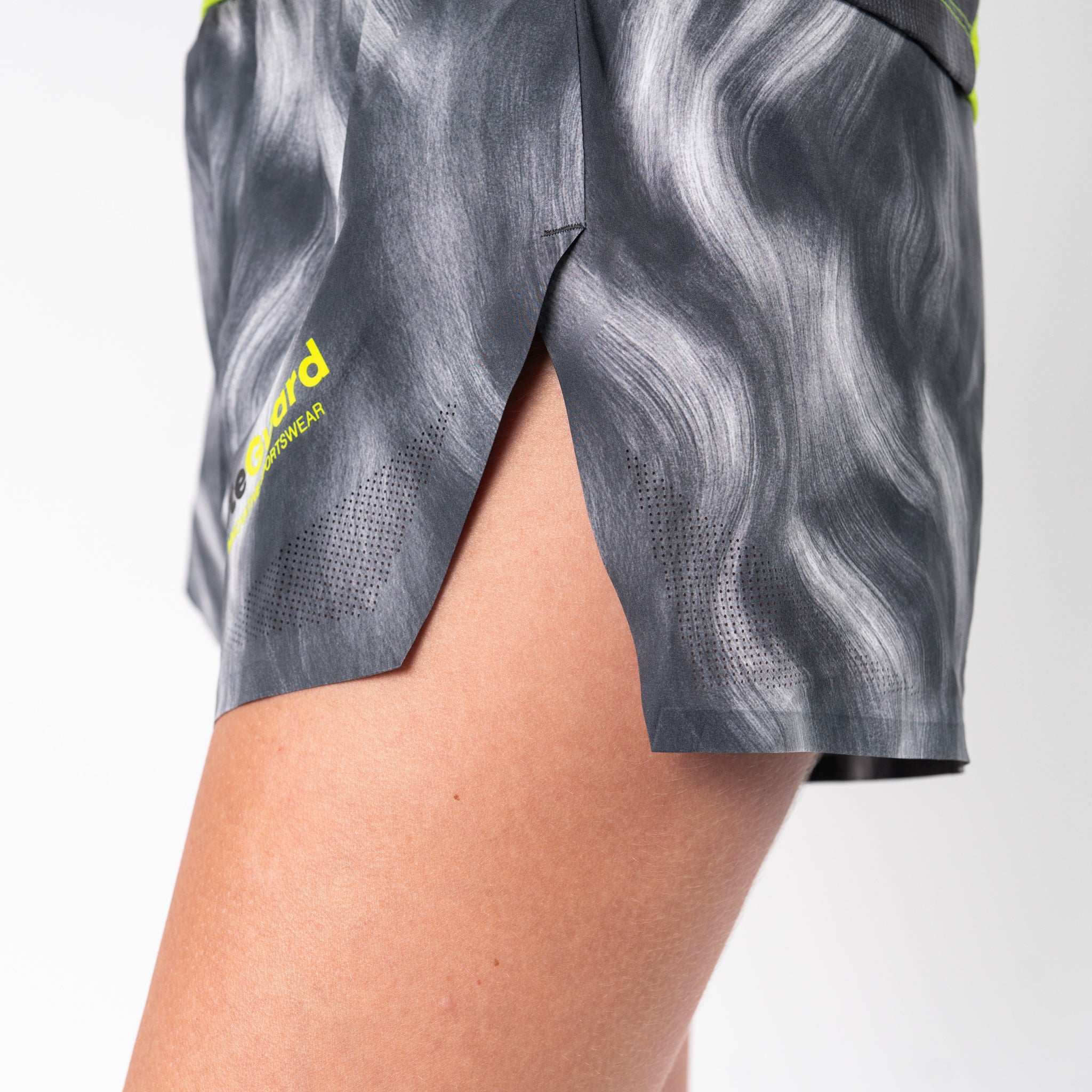 liiteGuard RACE SPLIT SHORTS (WOMEN) Shorts Grey AOP