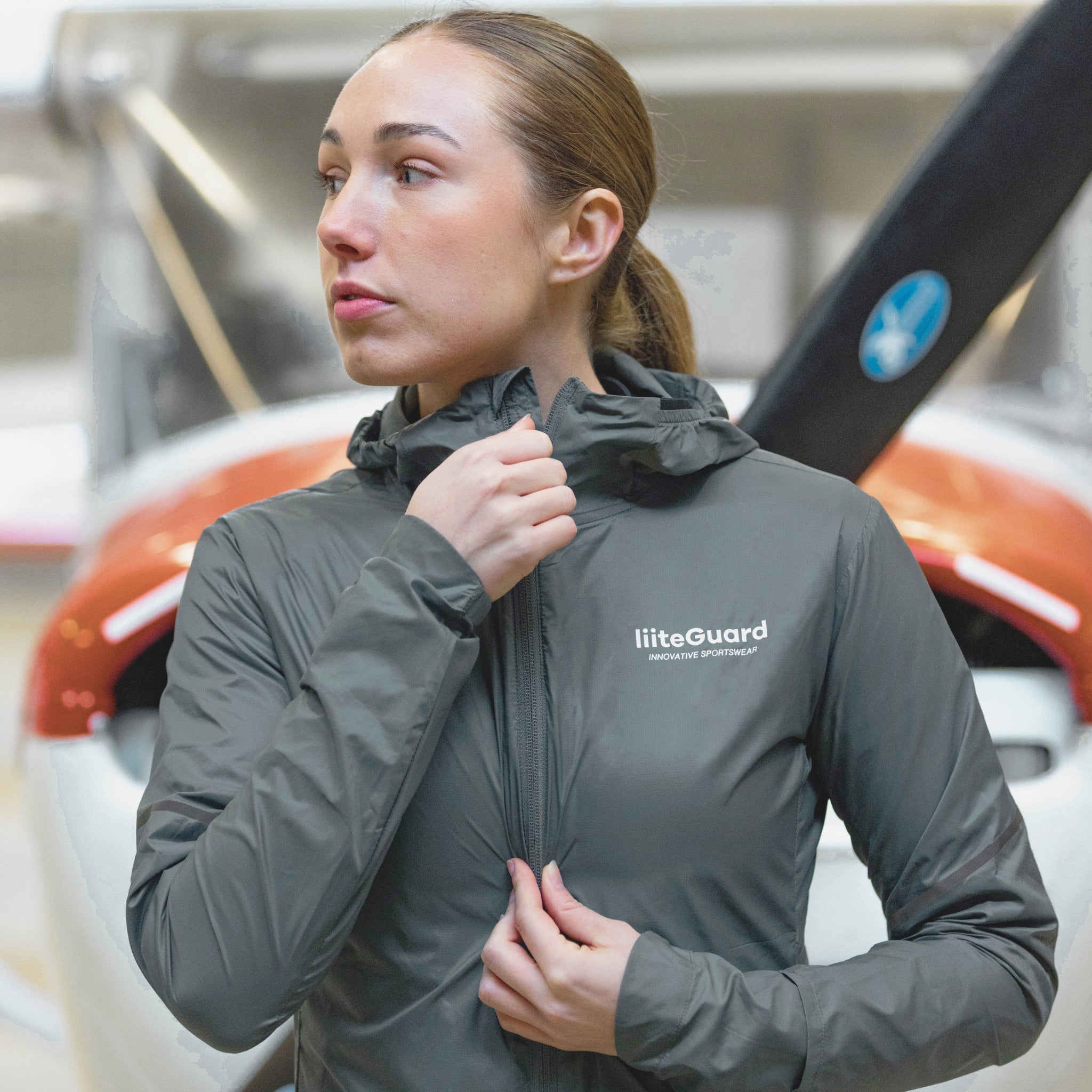 liiteGuard AERO-TECH WINDBREAKER (WOMEN) Top Dark shade