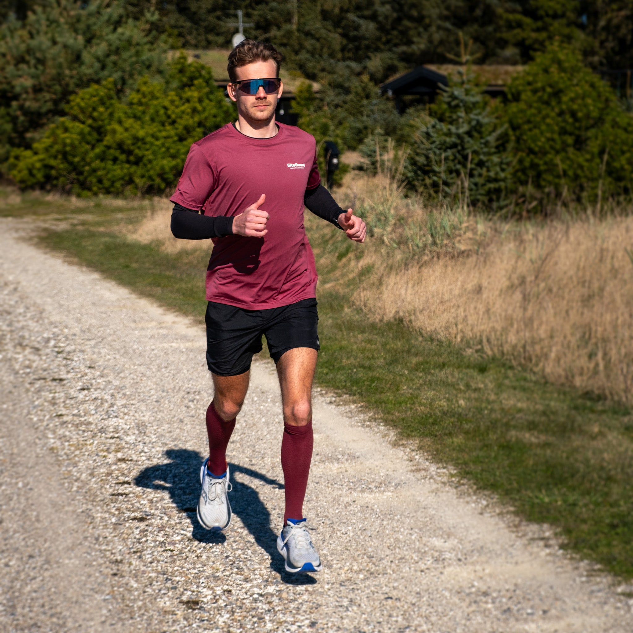liiteGuard SHIN-TECH GRIP RUNNING SOCK Long socks Bordeaux