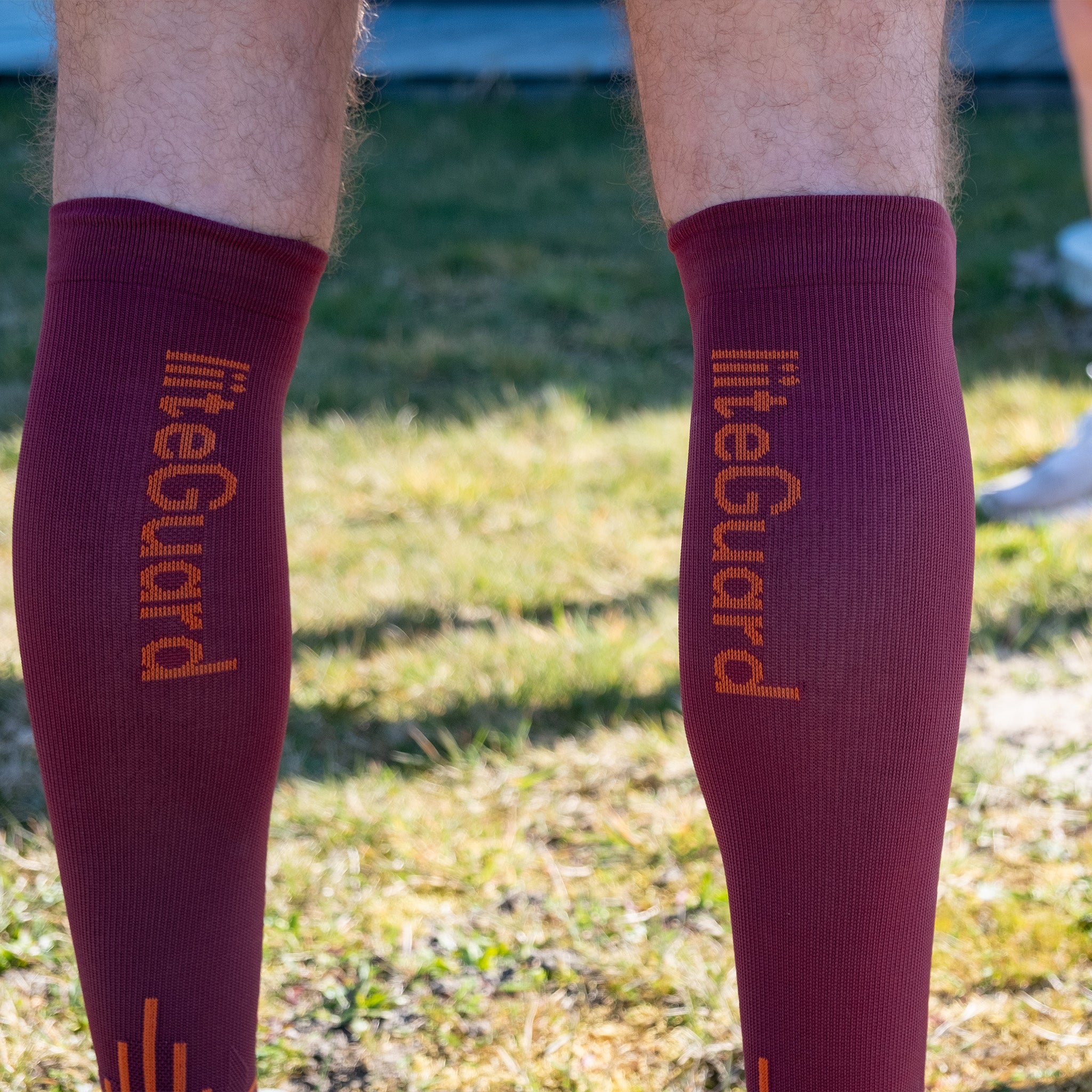 liiteGuard SHIN-TECH GRIP RUNNING SOCK Long socks Bordeaux