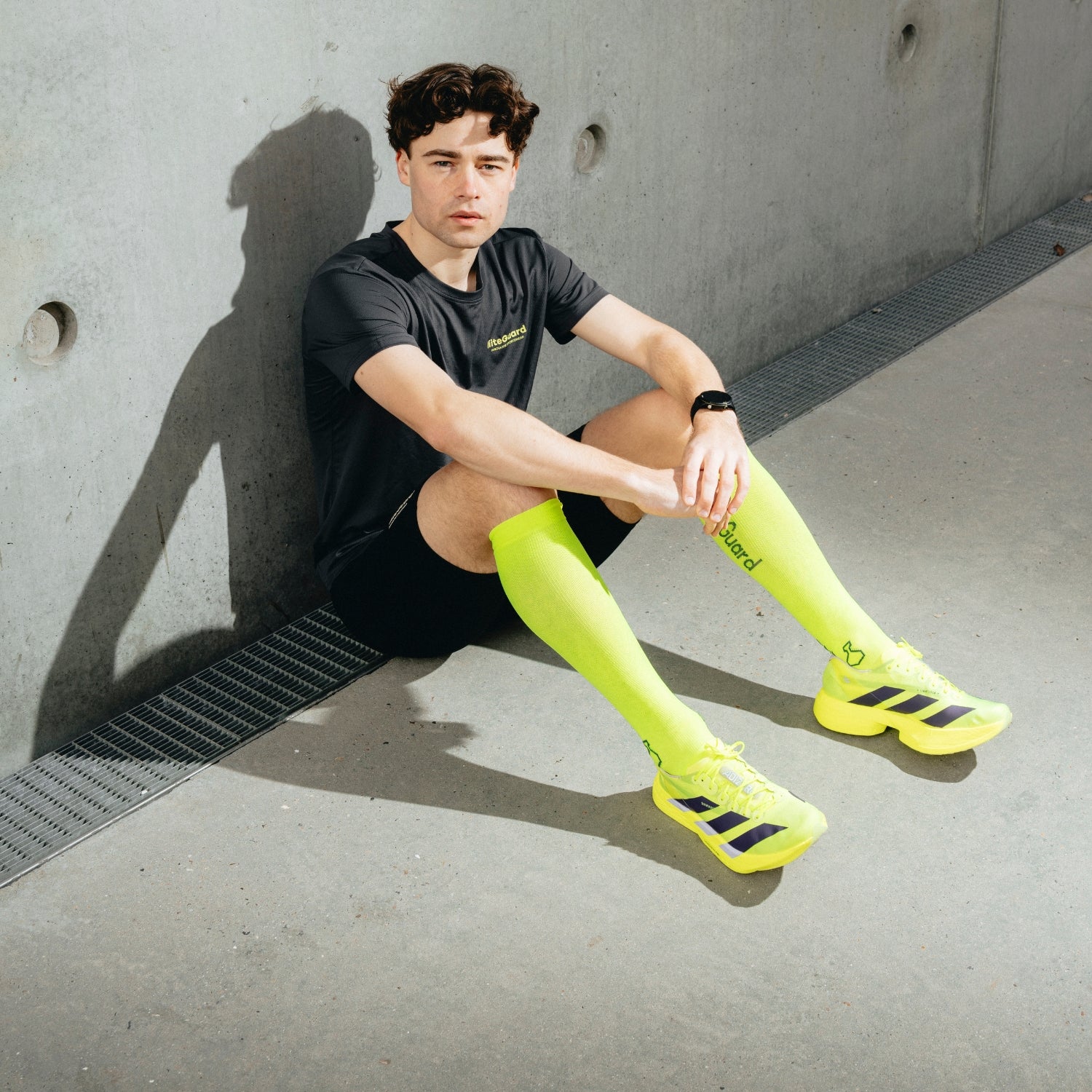 liiteGuard SHIN-TECH VISION GRIP RUNNING SOCK Long socks Neon Yellow
